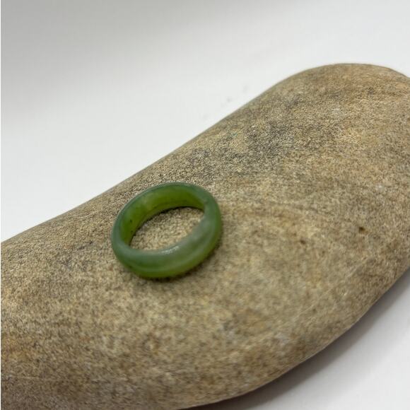 Nephrite Jade Ring - Solid Band- Size 5.5 - Picture 2 of 5